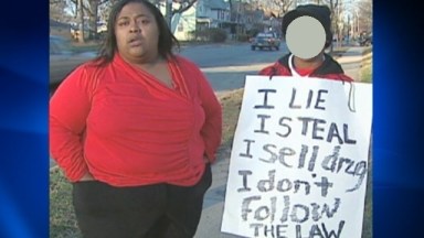 abc_mom_punish_sign_nt_120112_wmain